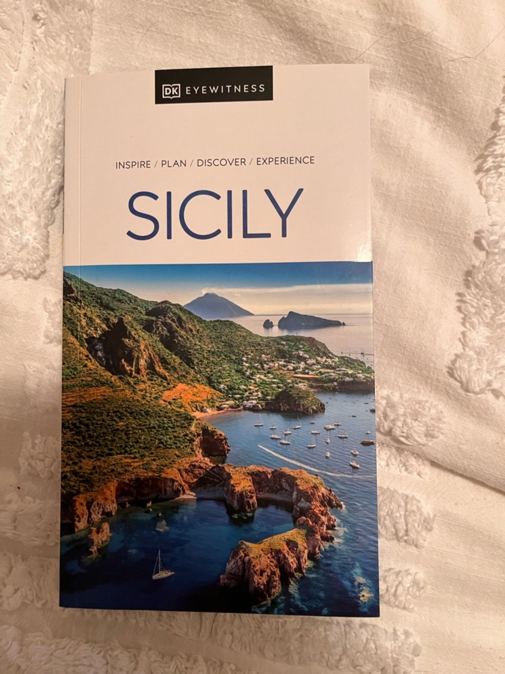 DK Eyewitness Travel Guide - Sicily